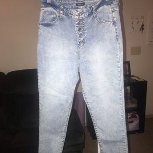 High waste jeans